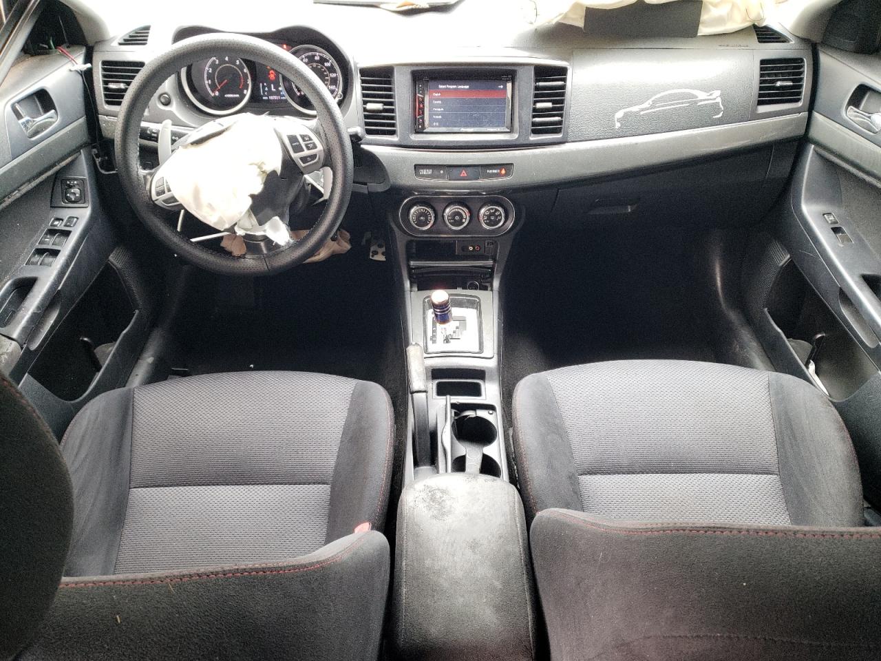2010 Mitsubishi Lancer - Image 8