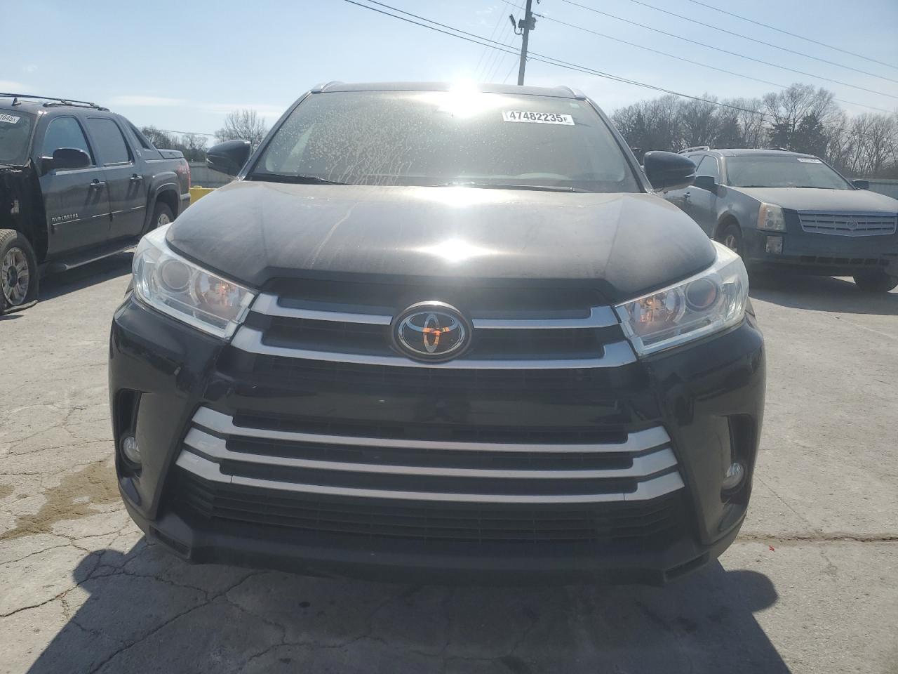 2019 Toyota Highlander - Image 5