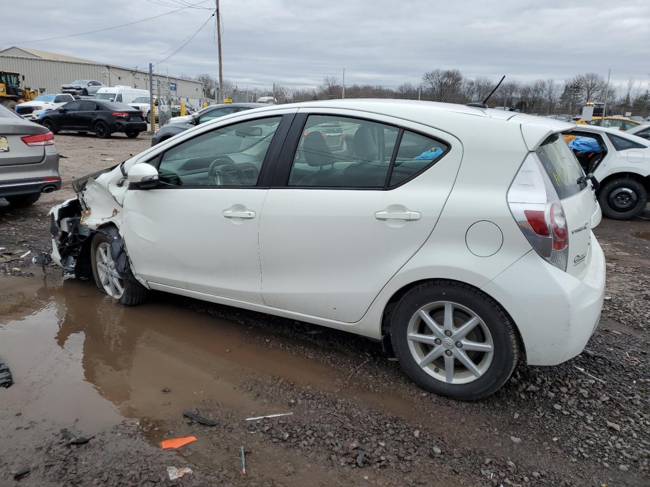 2013 Toyota Prius - Image 2