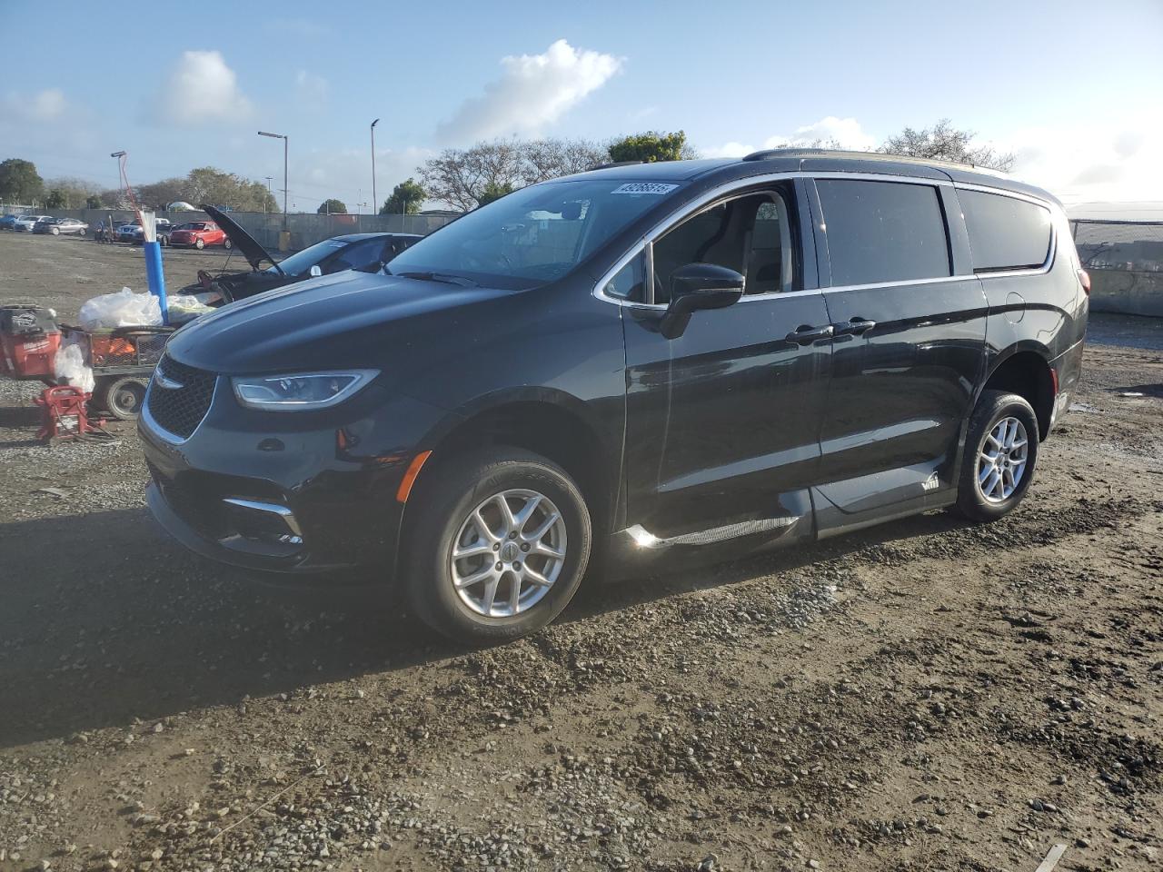 2022 Chrysler Pacifica - Image 1
