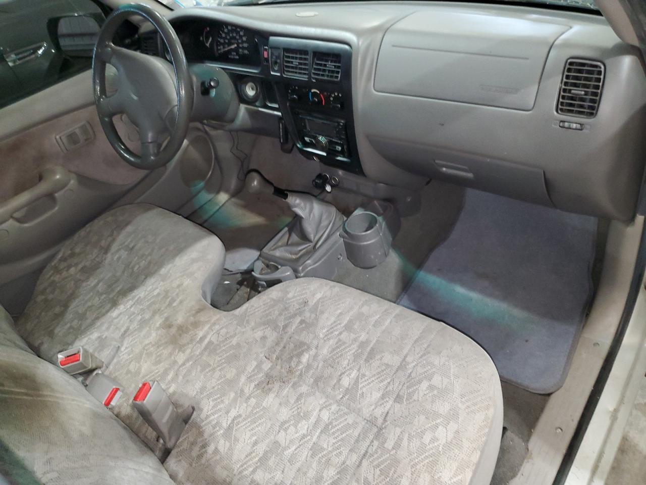 2003 Toyota Tacoma - Image 8