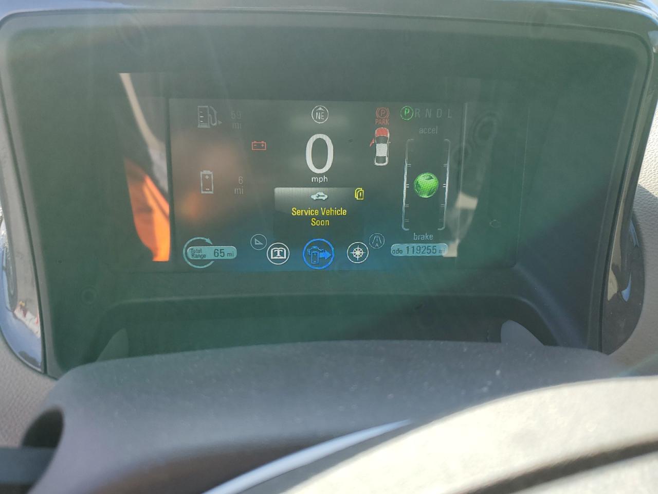 2013 Chevrolet Volt - Image 9