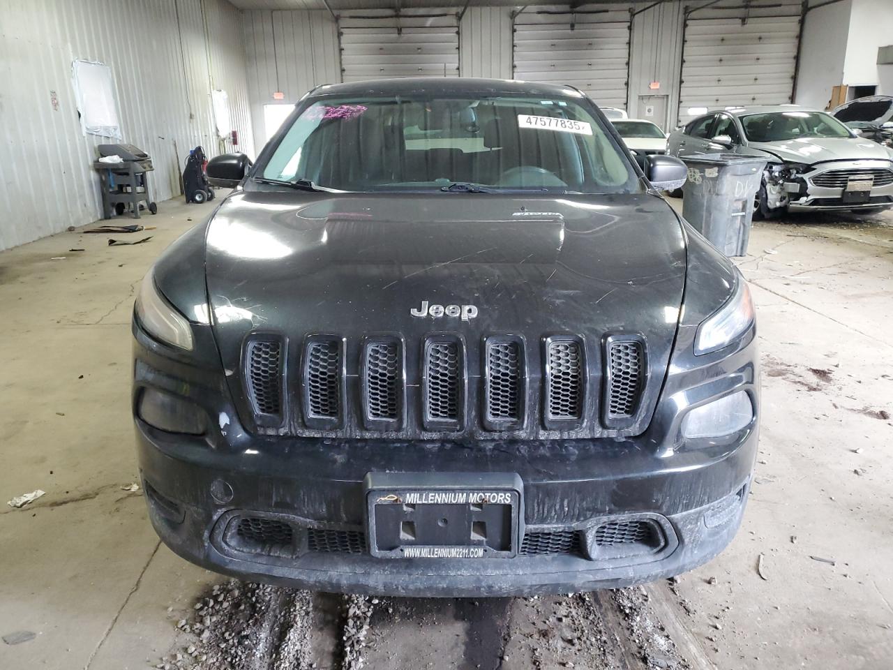 2016 Jeep Grand Cherokee - Image 5