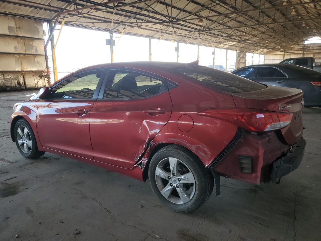 2012 Hyundai Elantra - Image 2