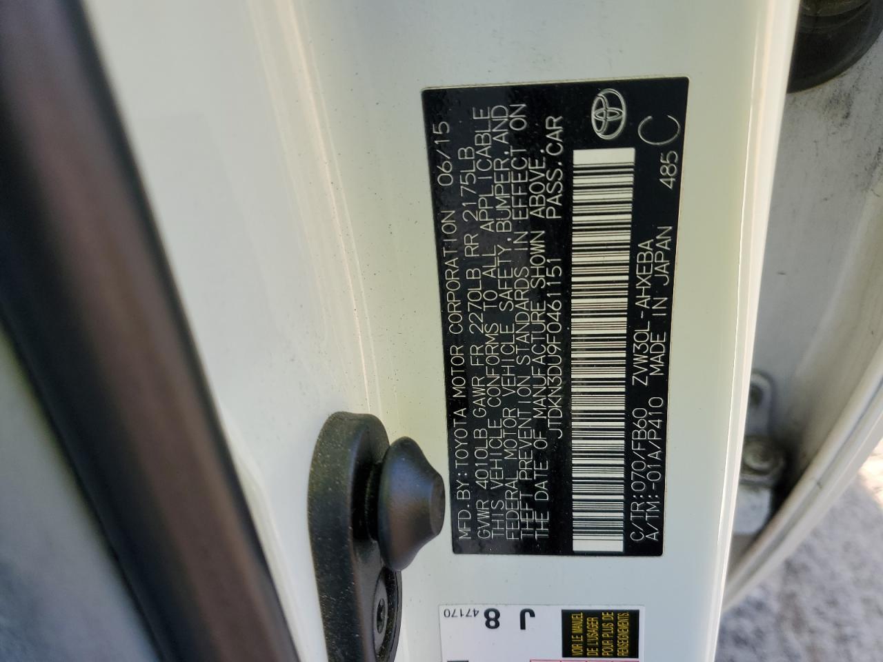 2015 Toyota Prius - Image 12