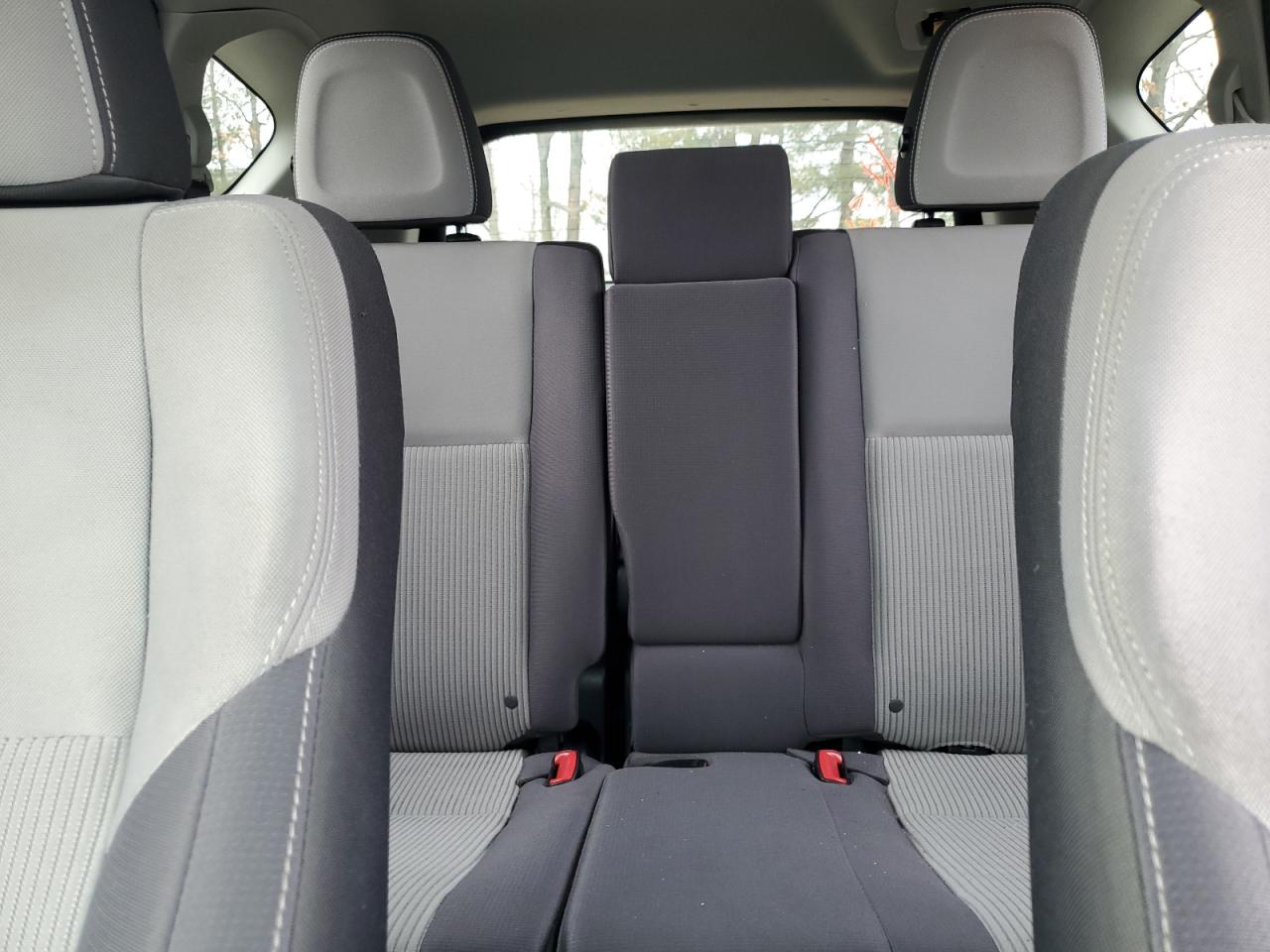 2014 Toyota RAV 4 - Image 10