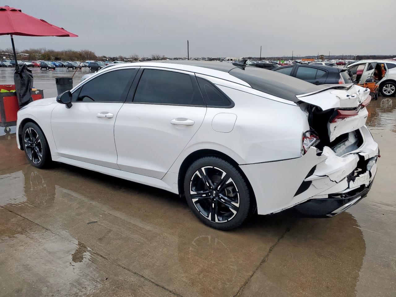 2021 Kia K5 - Image 2