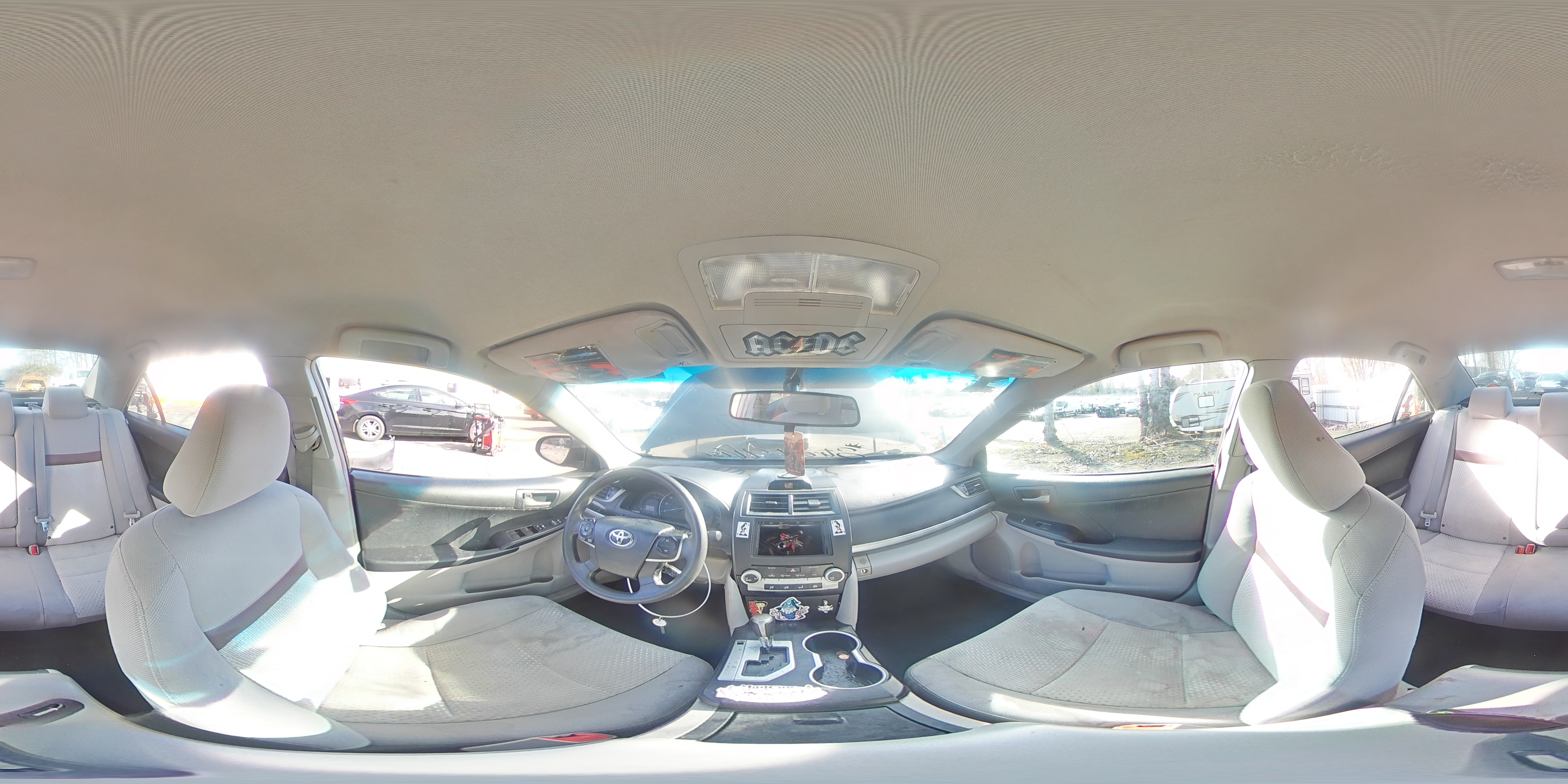 2012 Toyota Camry - Image 12