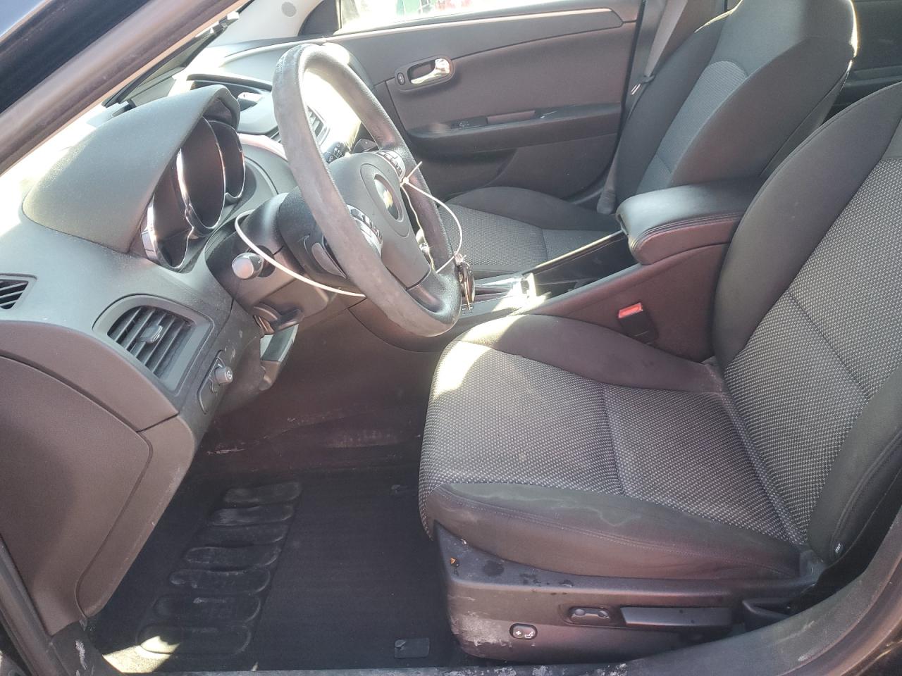 2010 Chevrolet Malibu - Image 7