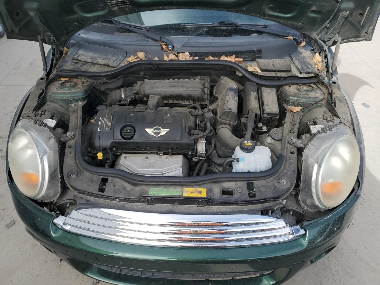 2011 MINI Cooper - Image 11