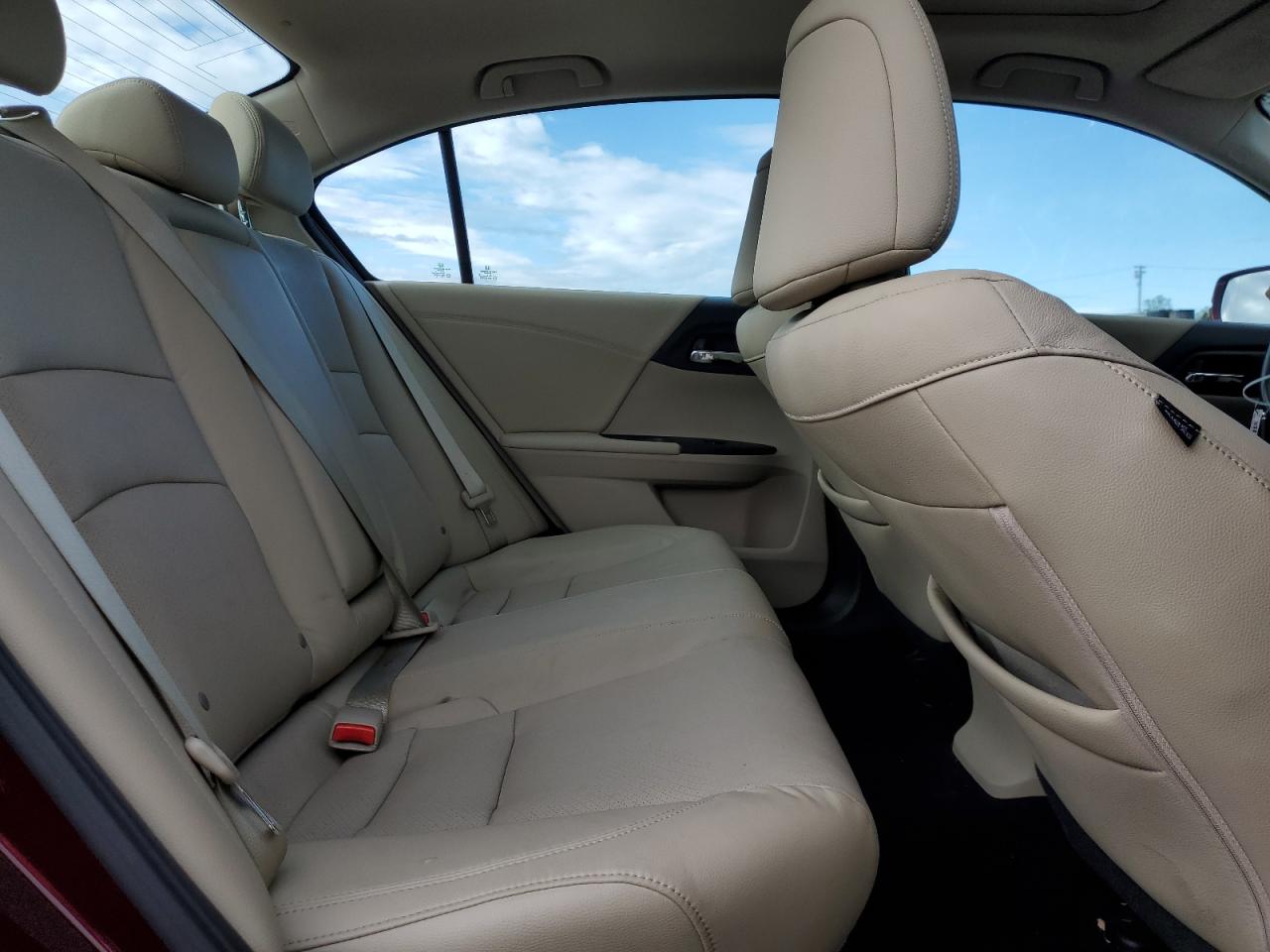 2015 Honda Accord - Image 11