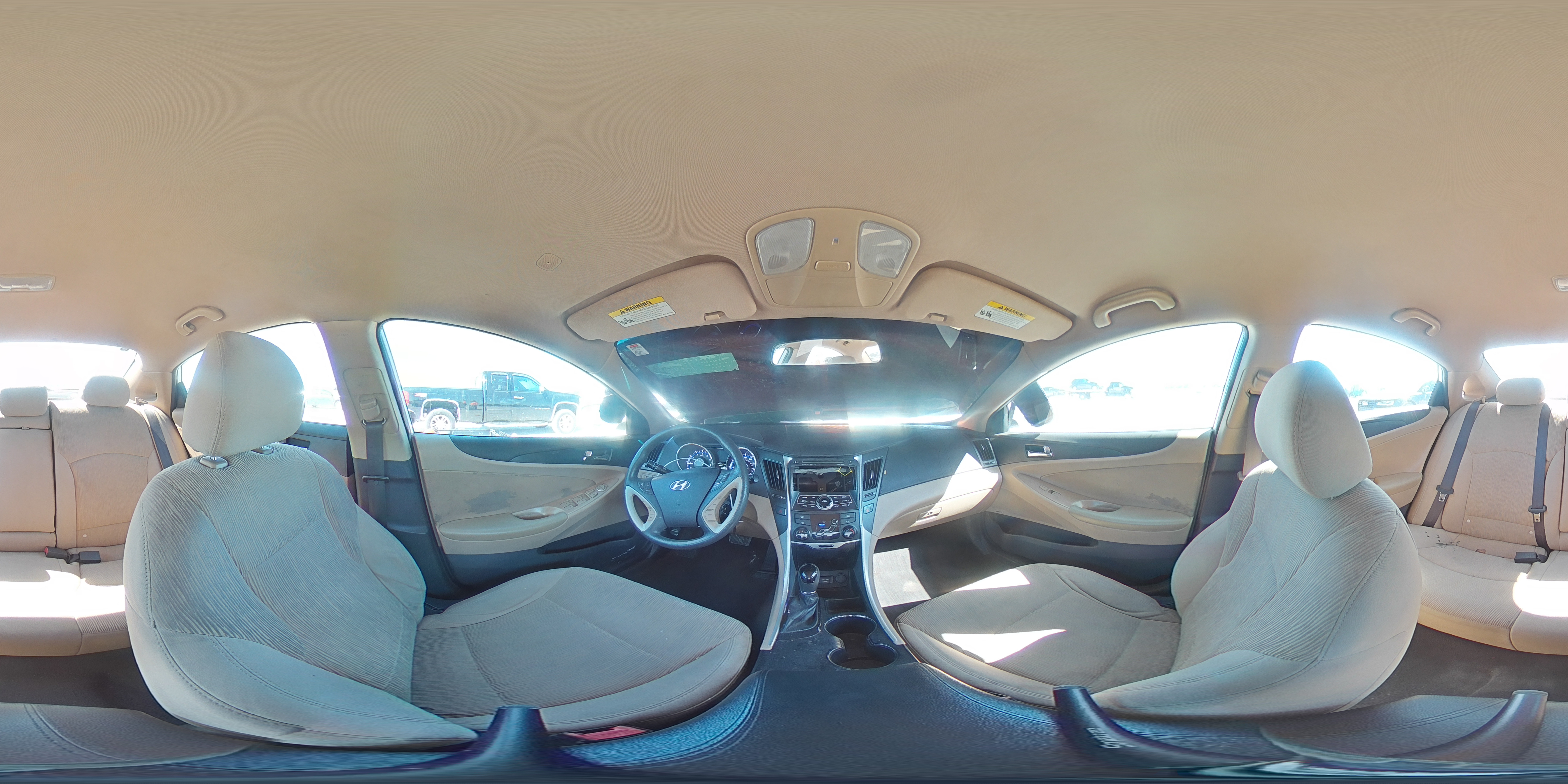 2011 Hyundai Sonata - Image 12