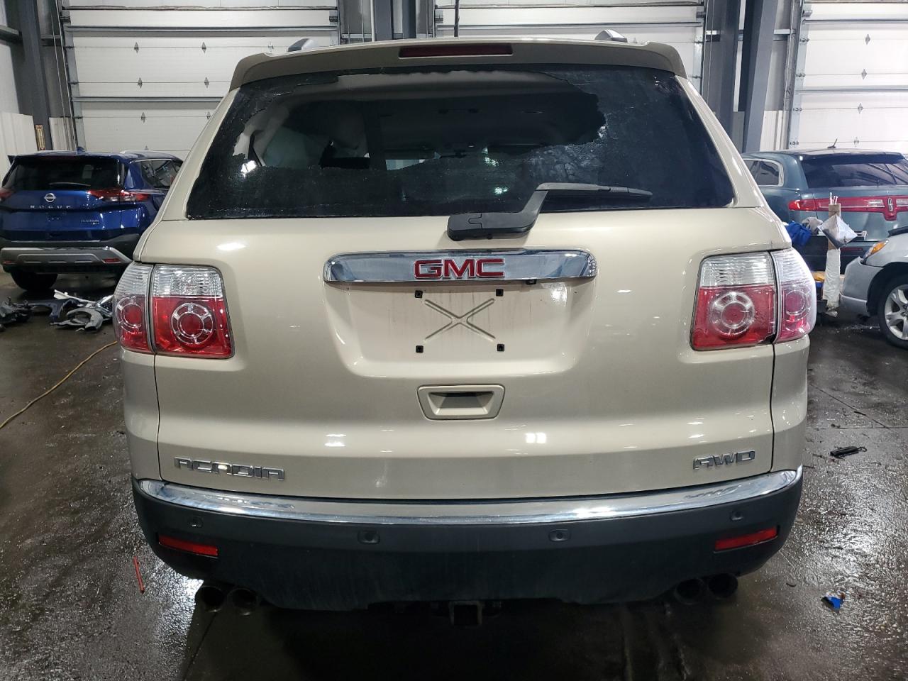 2011 GMC Acadia - Image 6