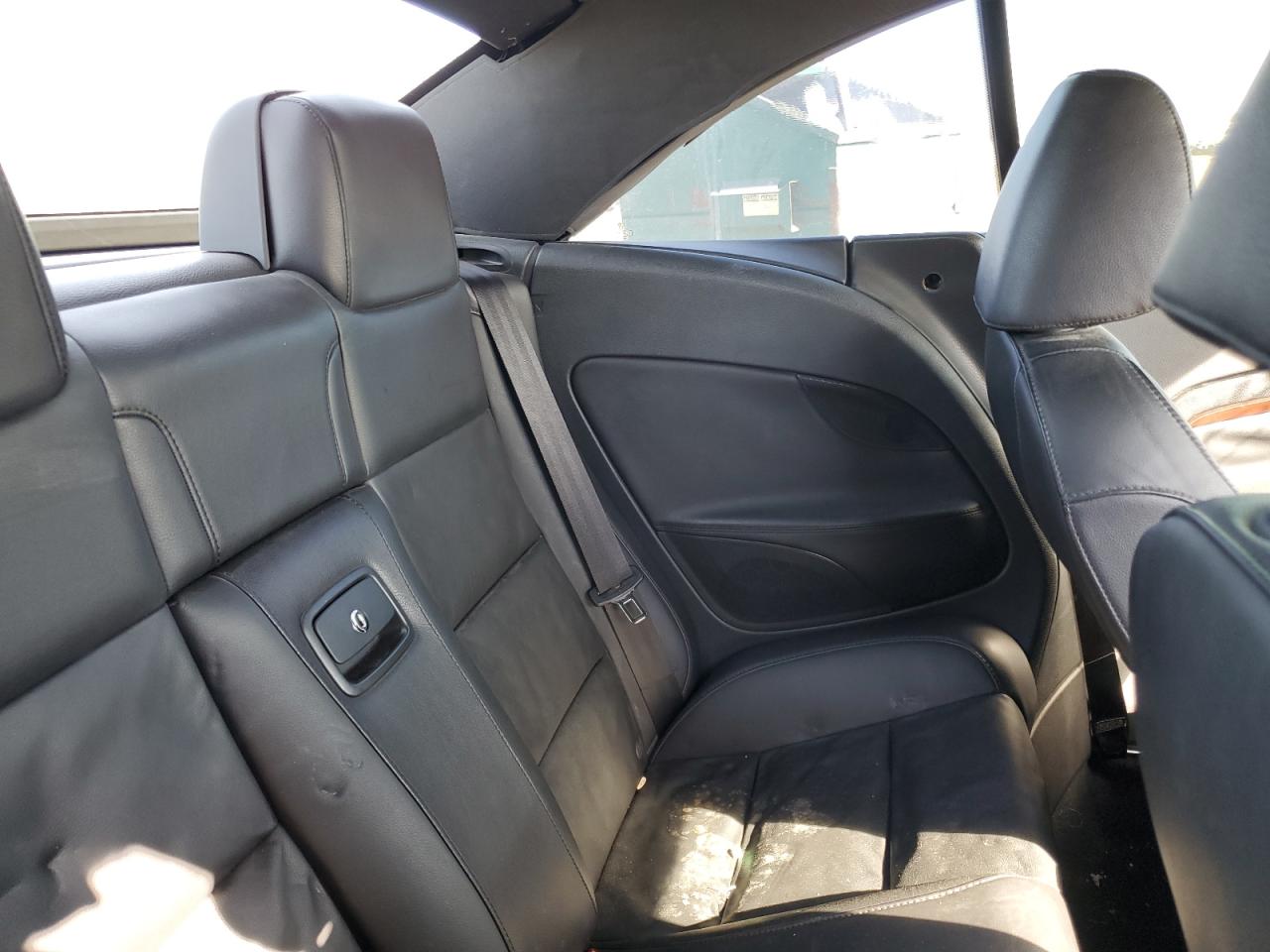 2009 Volkswagen Eos - Image 11