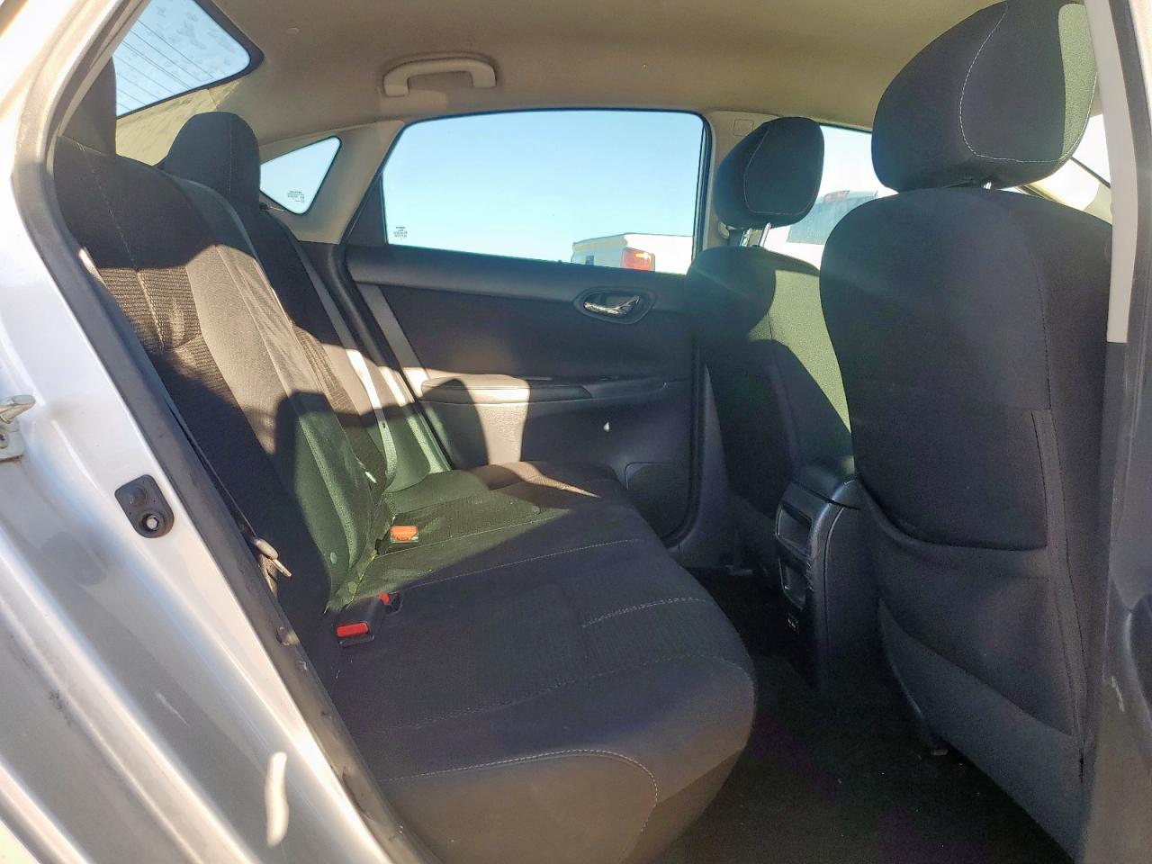 2018 Nissan Sentra - Image 10