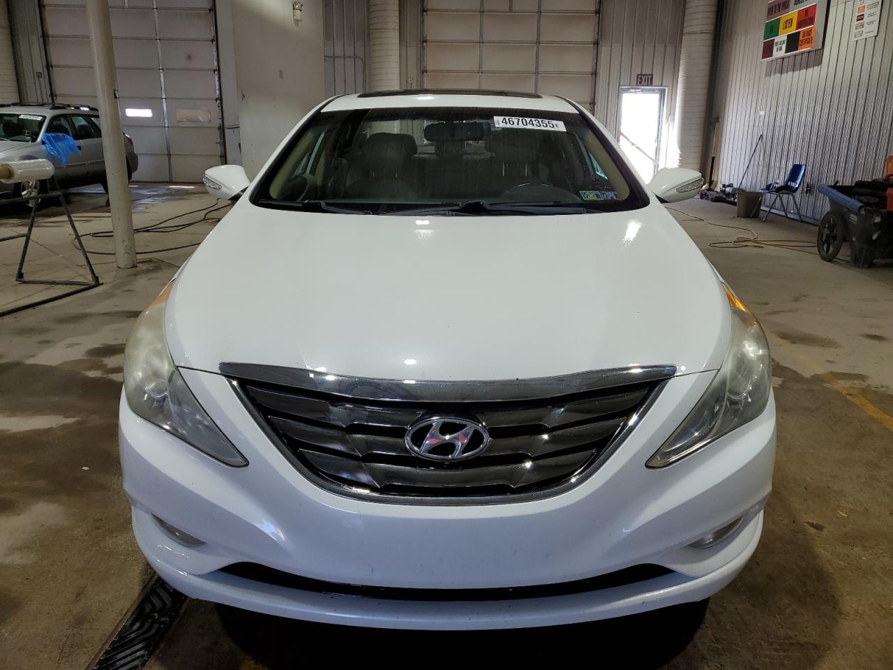 2011 Hyundai Sonata - Image 5