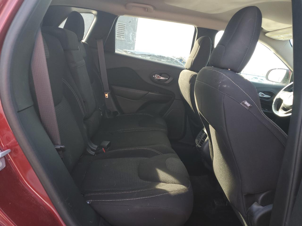 2016 Jeep Grand Cherokee - Image 11
