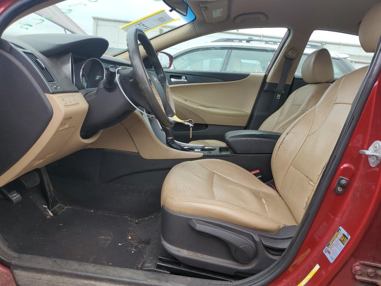 2011 Hyundai Sonata - Image 7