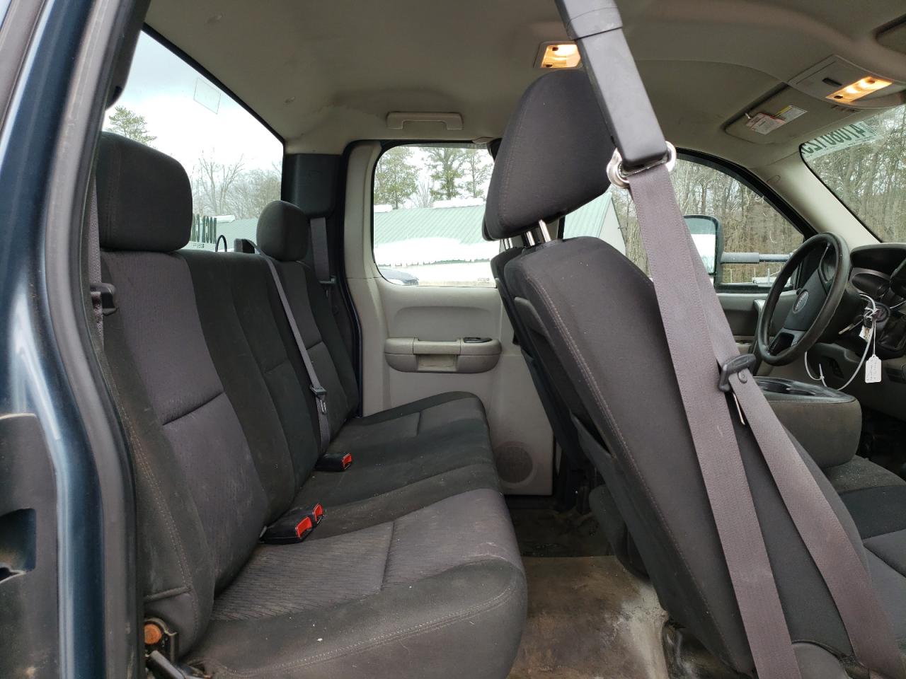 2011 GMC Sierra - Image 10
