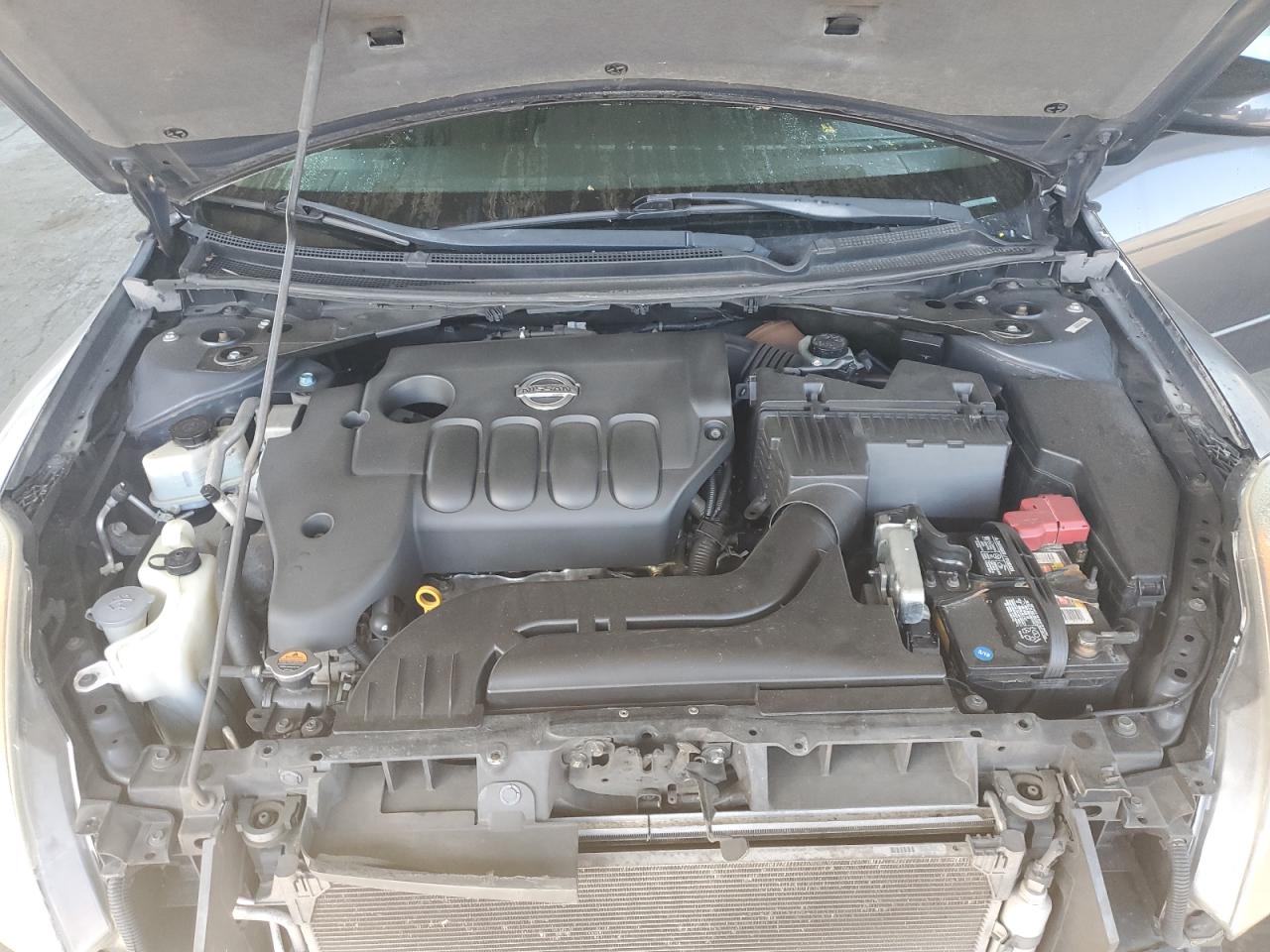 2009 Nissan Altima - Image 13