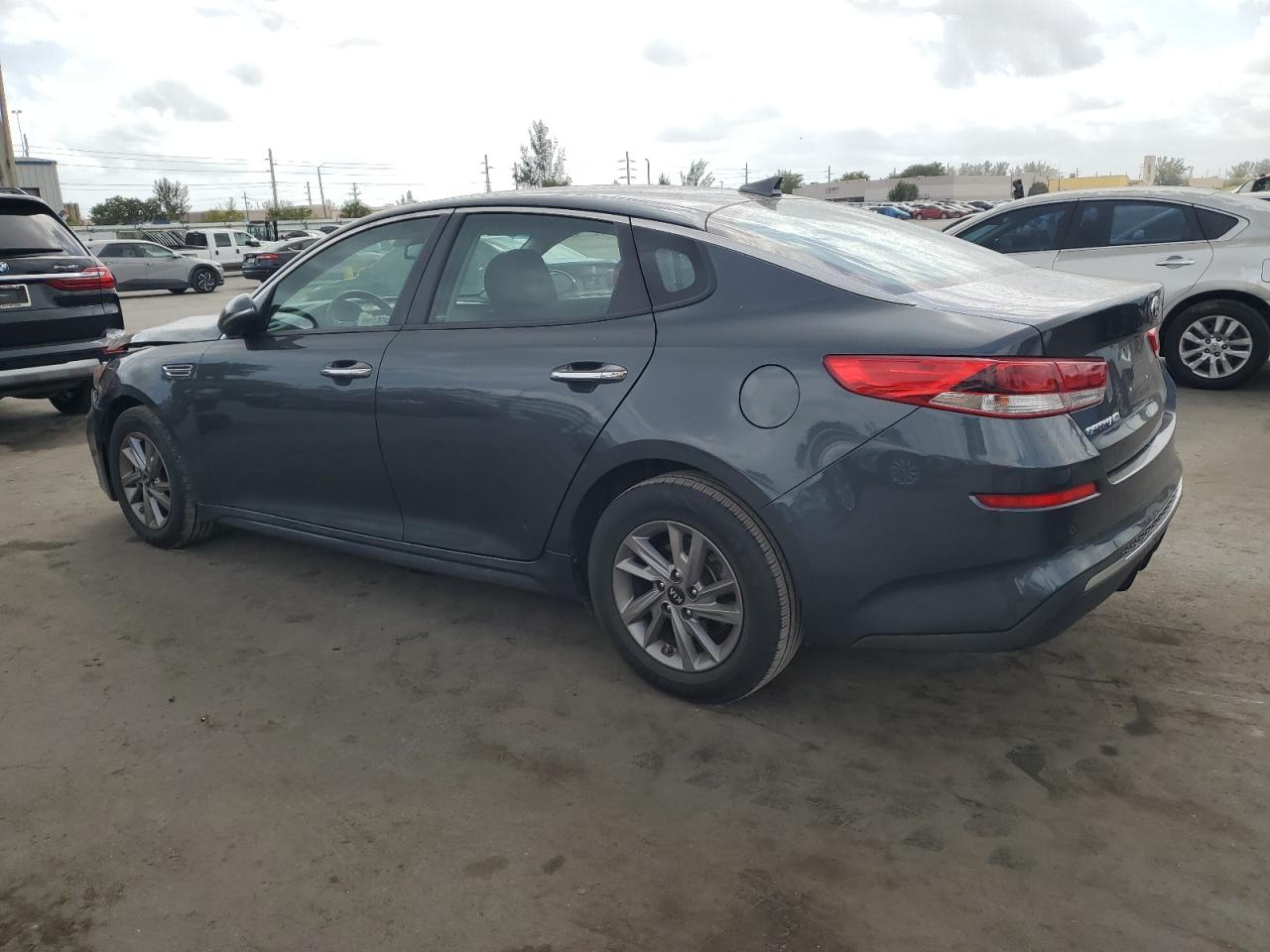 2020 Kia Optima - Image 2