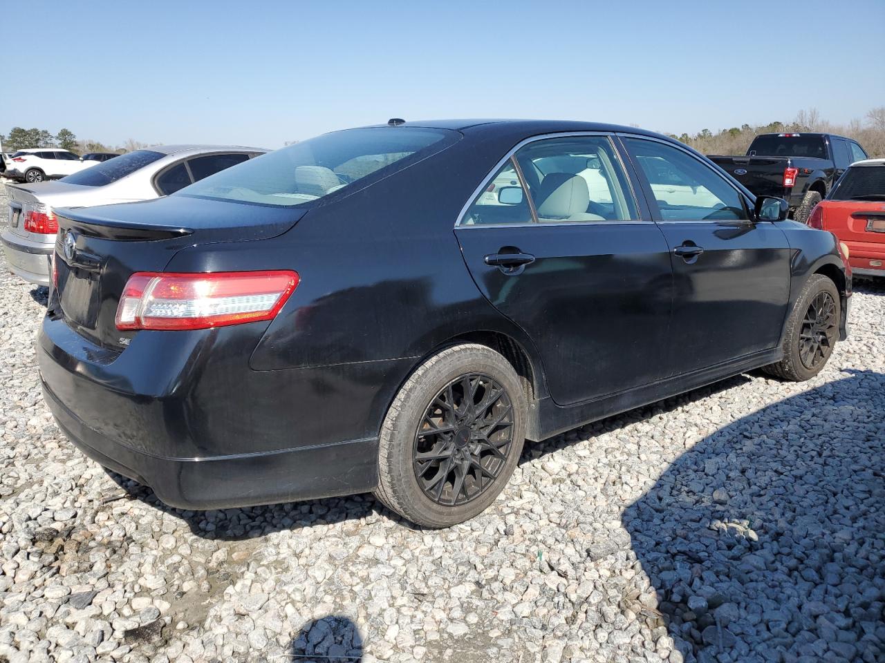 2011 Toyota Camry - Image 3