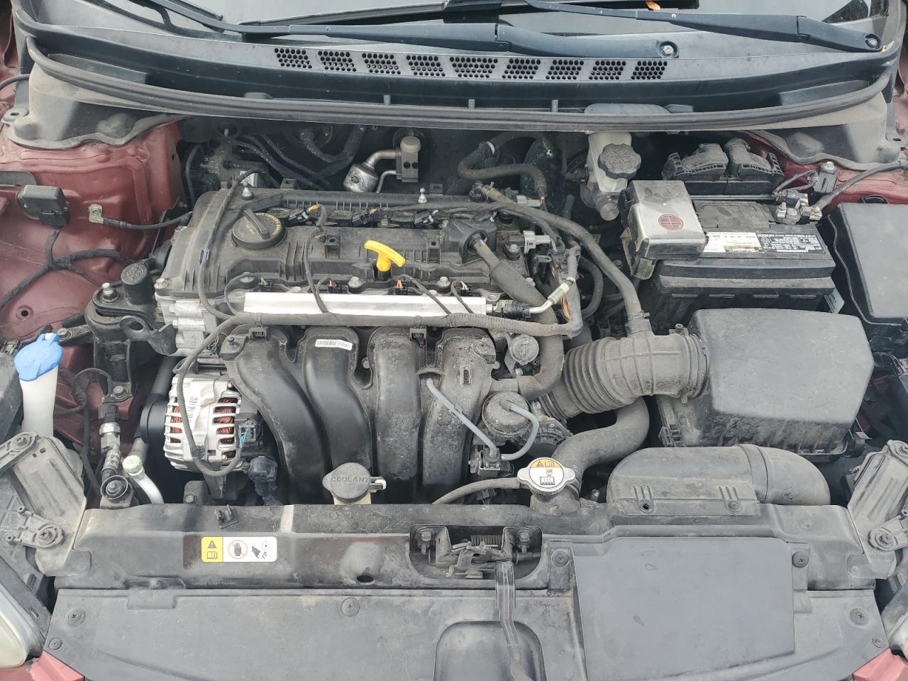 2013 Hyundai Elantra - Image 12