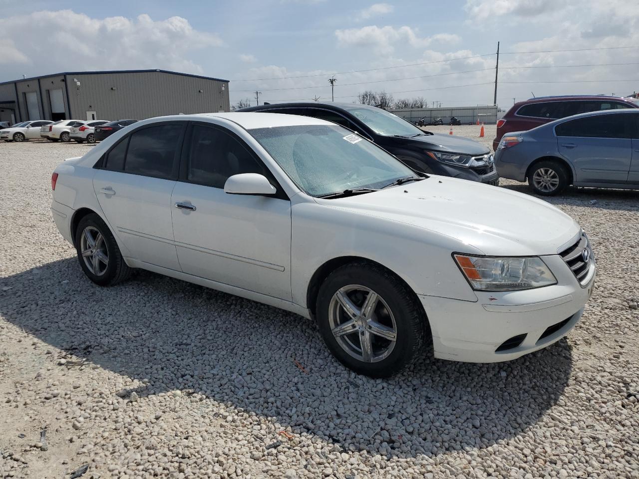 2010 Hyundai Sonata - Image 4