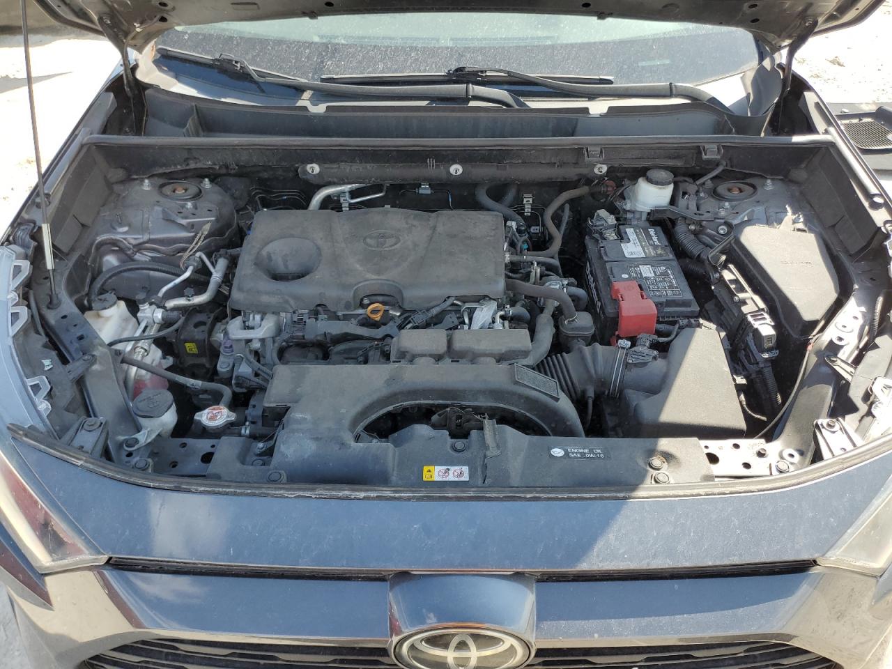 2019 Toyota RAV 4 - Image 12