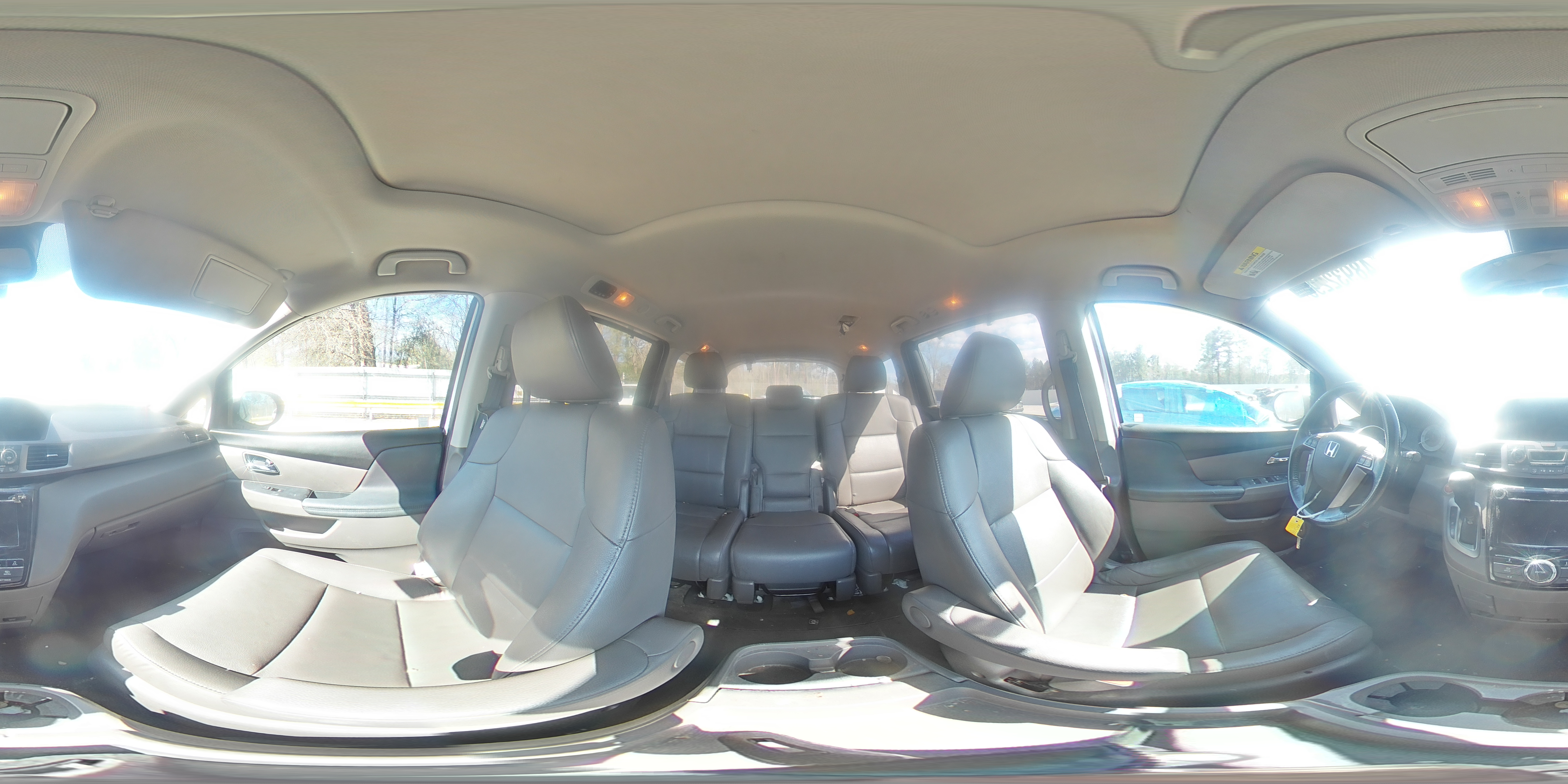 2016 Honda Odyssey - Image 13