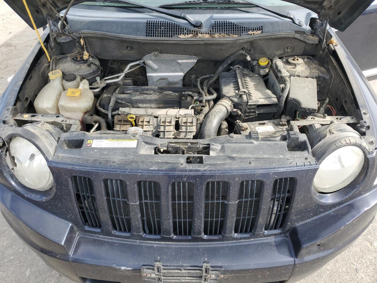2010 Jeep Compass - Image 14