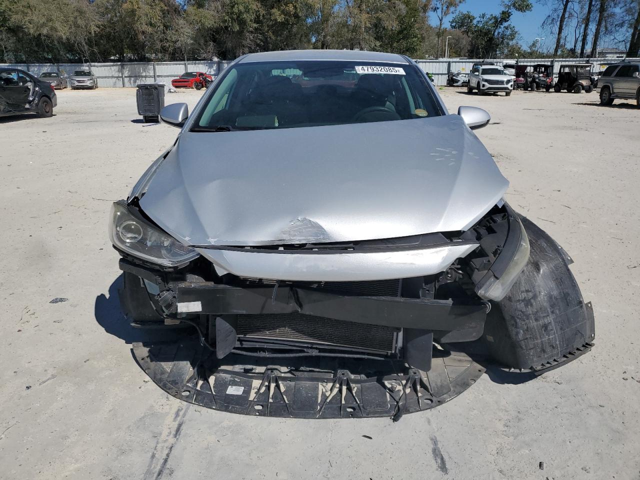2018 Hyundai Elantra - Image 5