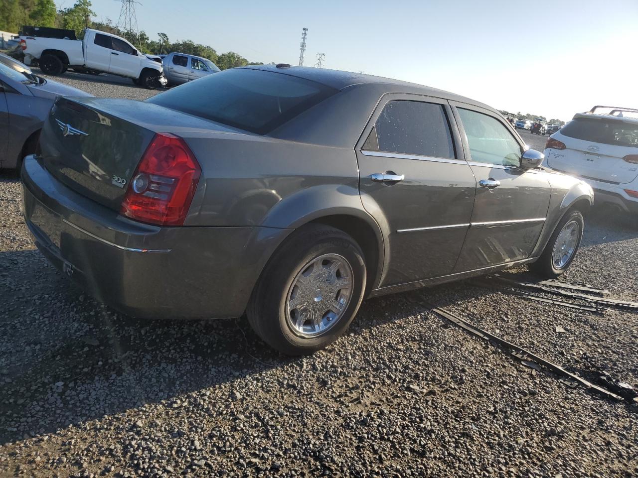 2010 Chrysler 300 - Image 3