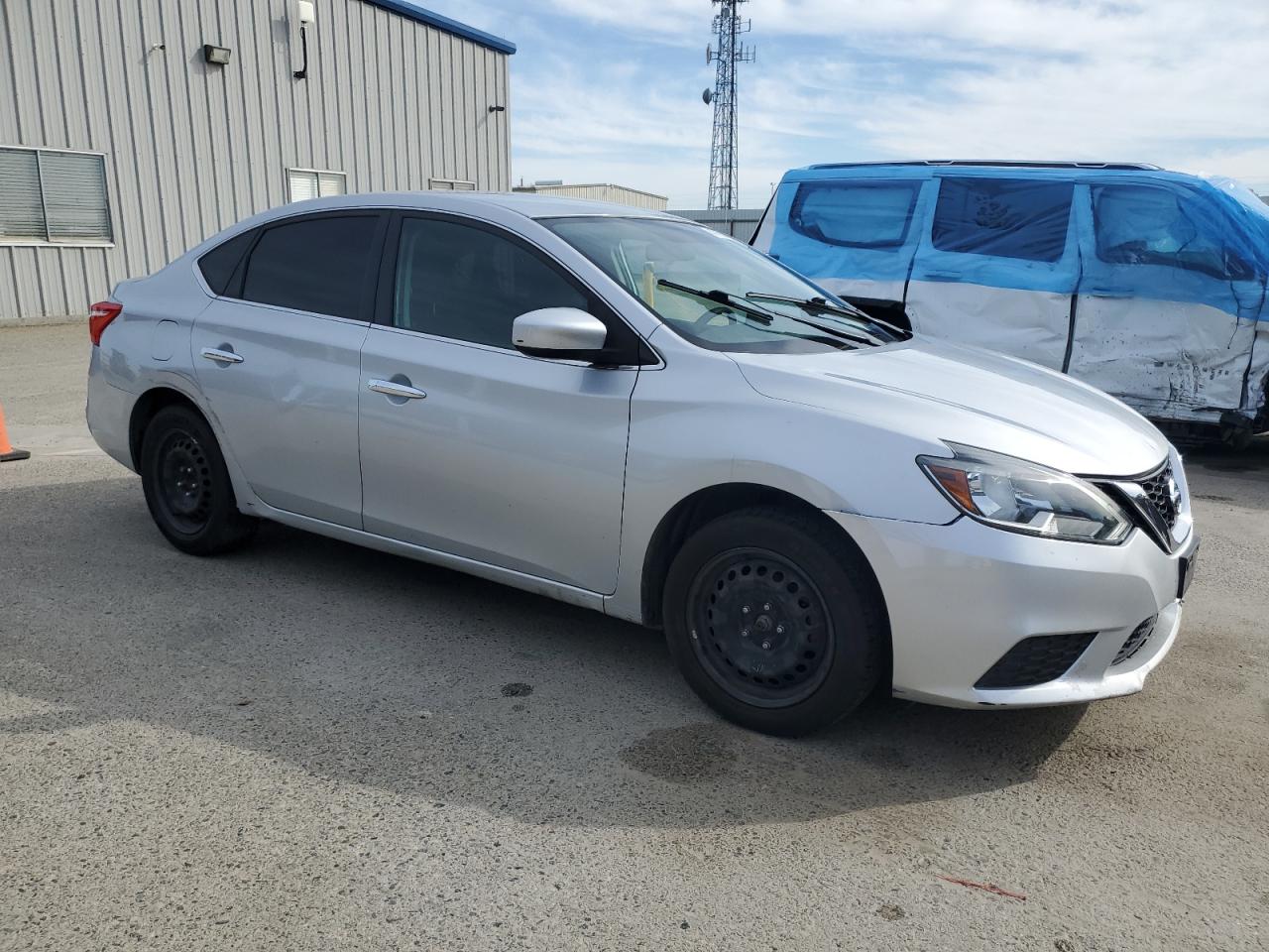2017 Nissan Sentra - Image 4
