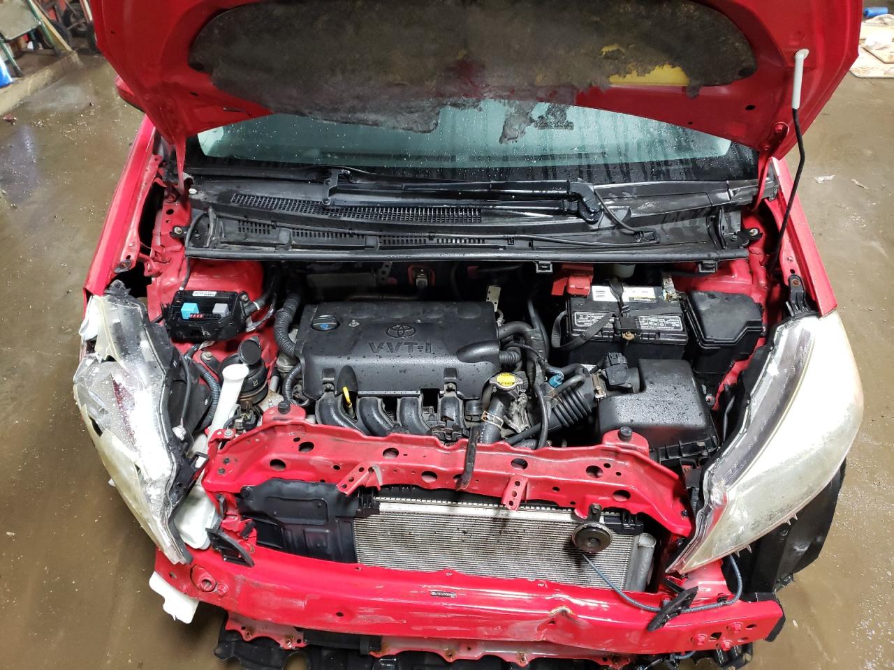2013 Toyota Yaris - Image 11
