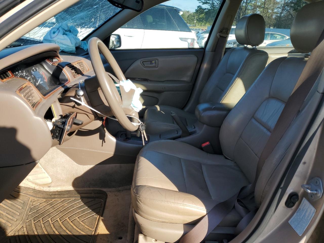 2000 Toyota Camry Ce VIN: 4T1VG22K8YU704719 Lot: 48874085