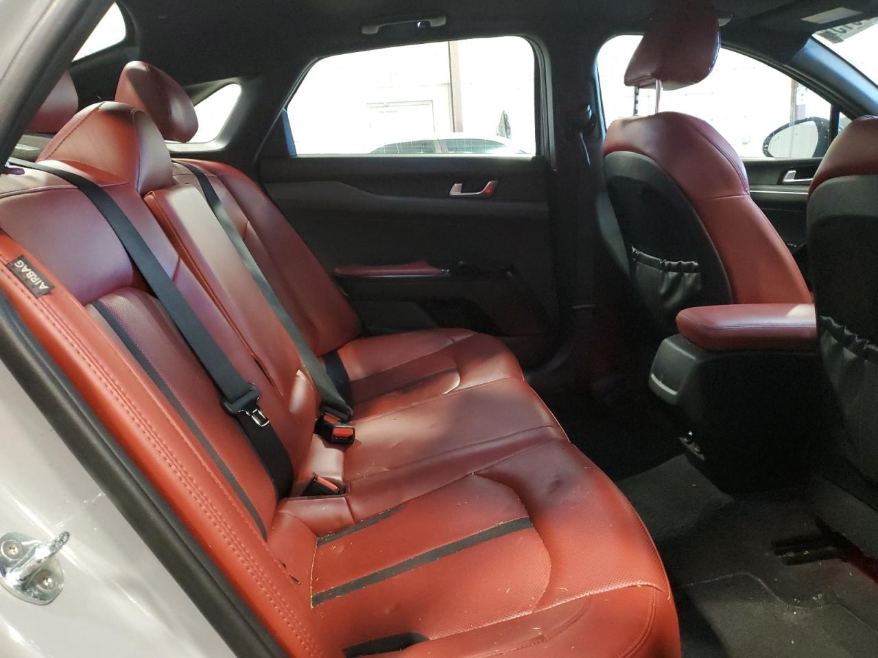 2023 Kia K5 - Image 10
