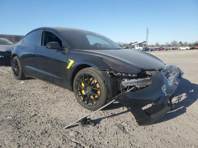  TESLA MODEL 3 2022 Czarny
