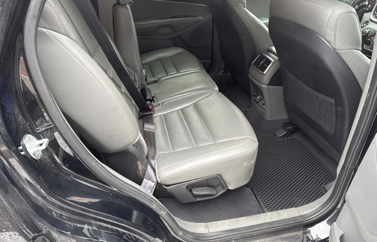 2016 Kia Sorento - Image 6