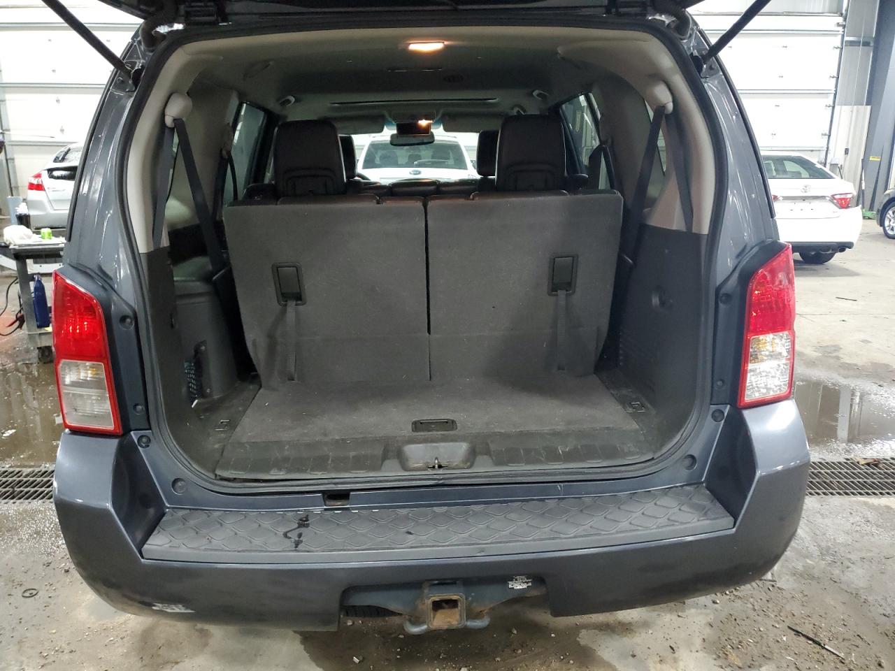 2012 Nissan Pathfinder - Image 6