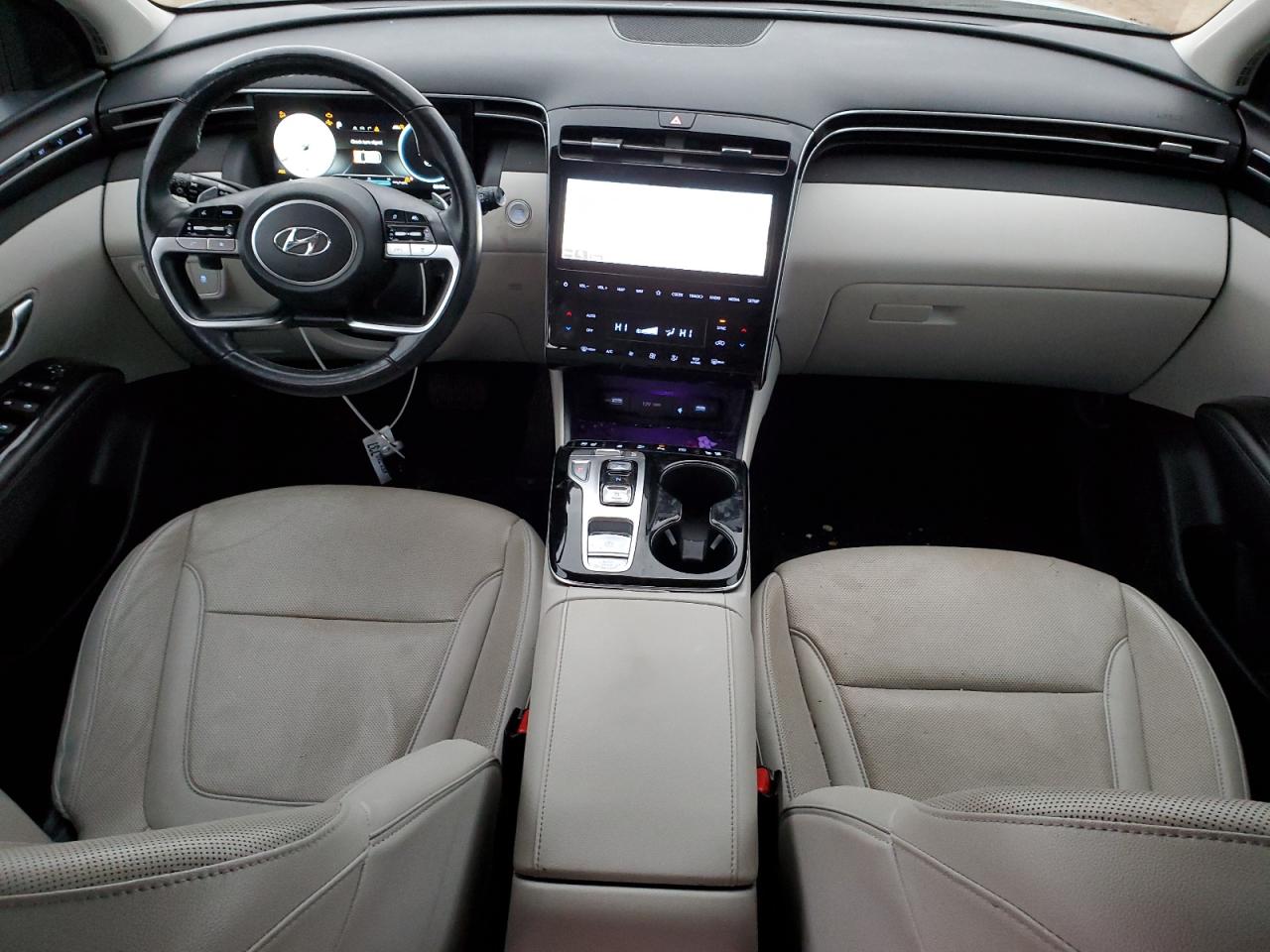 2022 Hyundai Tucson - Image 8