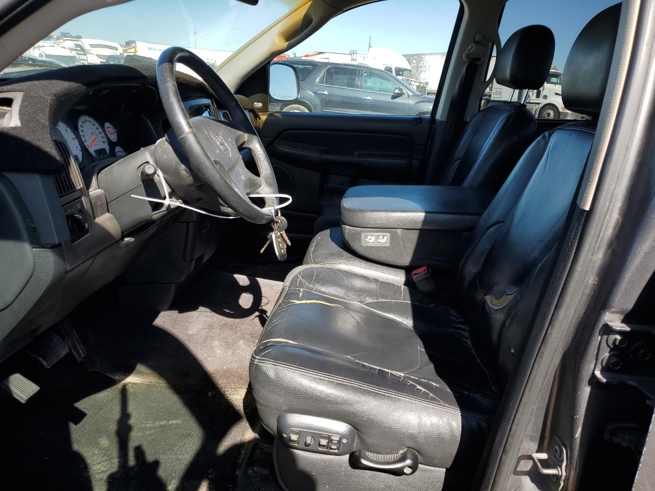 2002 Dodge RAM - Image 7