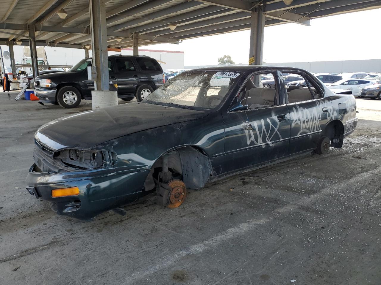 1995 Toyota Camry Le na sprzedaż w Hayward, CA - Vandalism