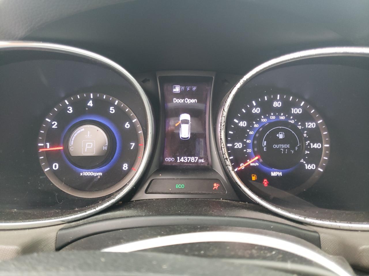 2013 Hyundai Santa Fe - Image 9