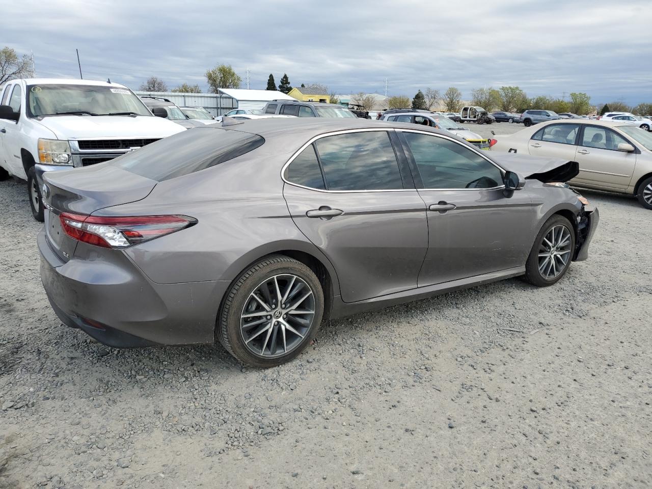 2021 Toyota Camry - Image 3