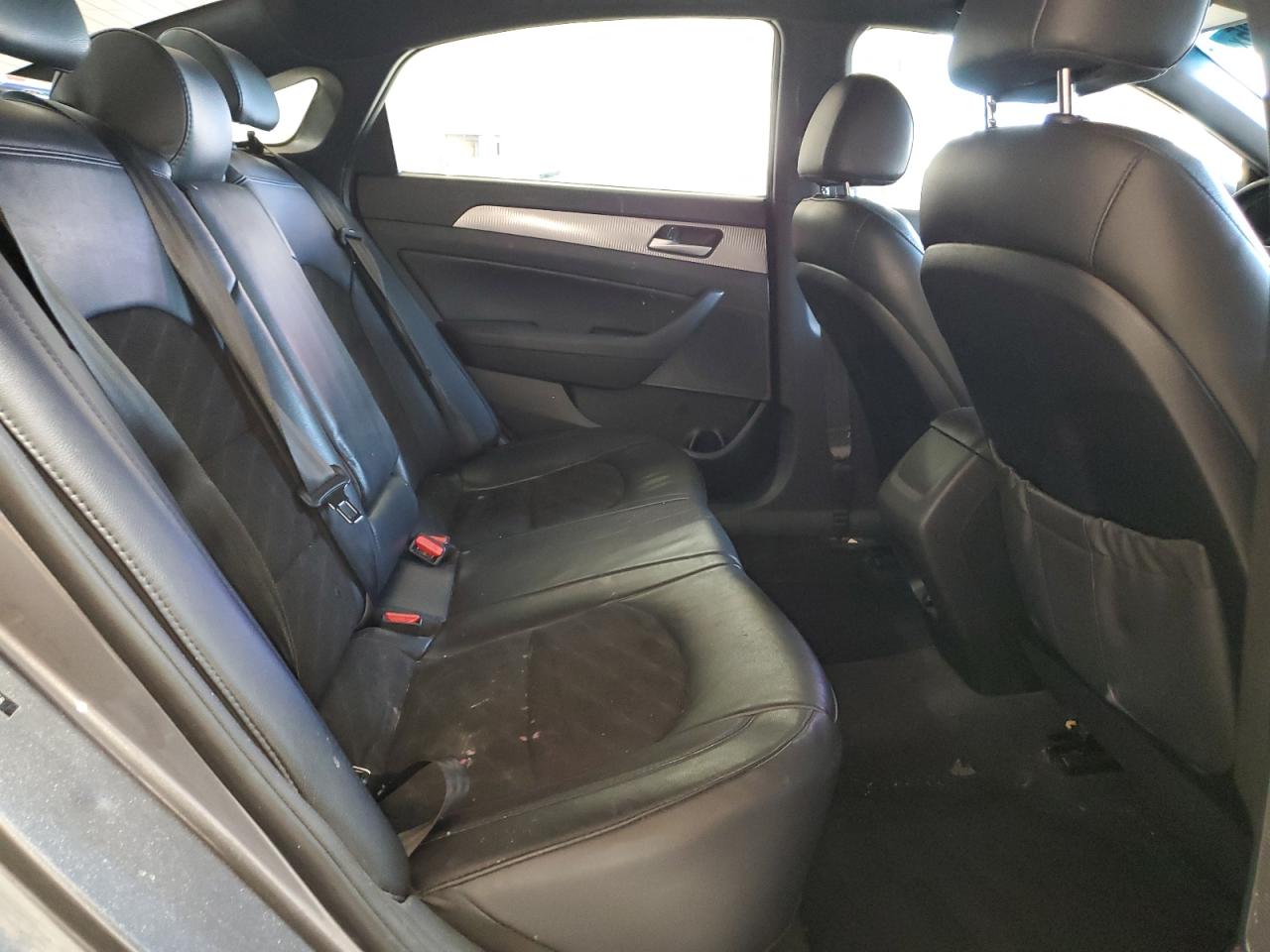 2018 Hyundai Sonata - Image 10