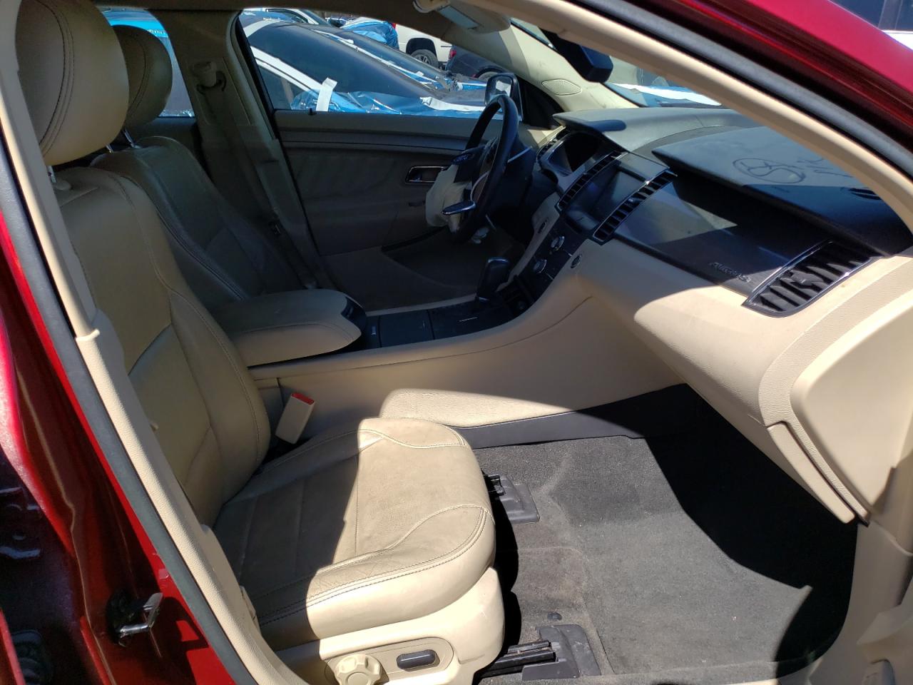 2015 Ford Taurus - Image 7