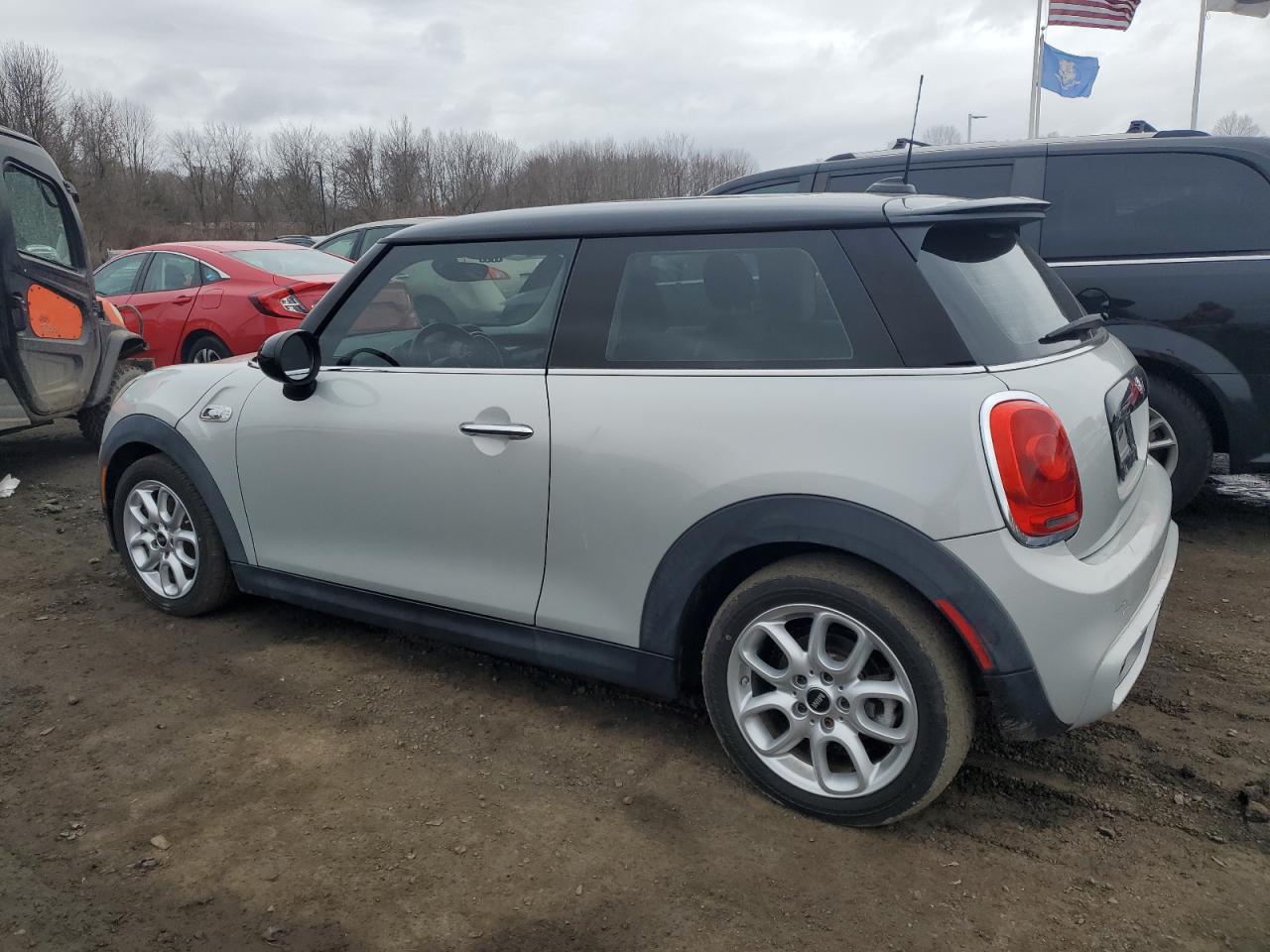 2015 MINI Cooper - Image 2