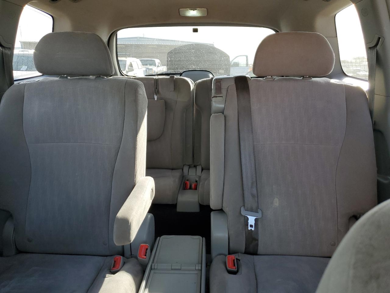 2013 Toyota Highlander - Image 10
