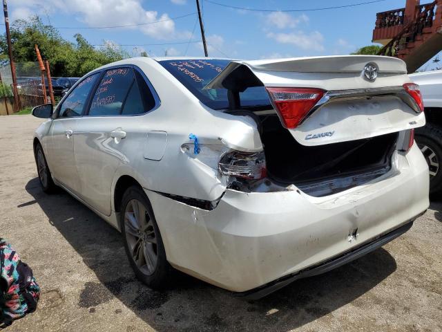  TOYOTA CAMRY 2015 Biały